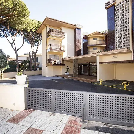 Apartment Bonito En Platja Daro